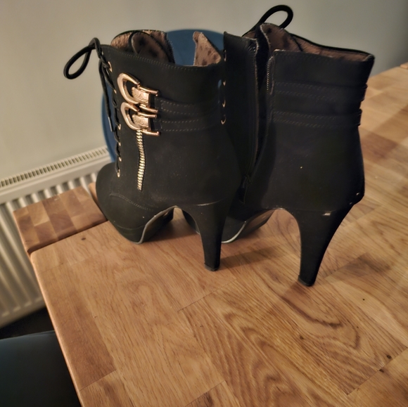 High heels size 7 - Picture 8 of 8